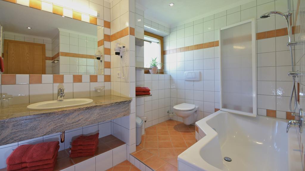Komfort-Apartments Zufriedenheit Leutasch Kamer foto